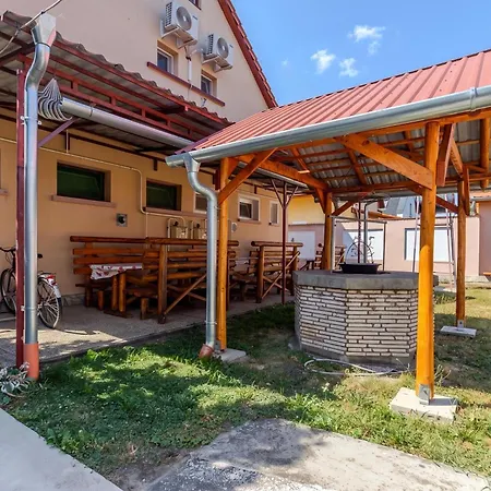 Toldi Miklos - Happy Holiday home Keszthely