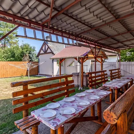 Holiday home Toldi Miklos - Happy *